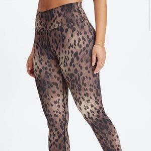 BRAND NEW WITH TAGS!!! Cheetah fabletic leggings